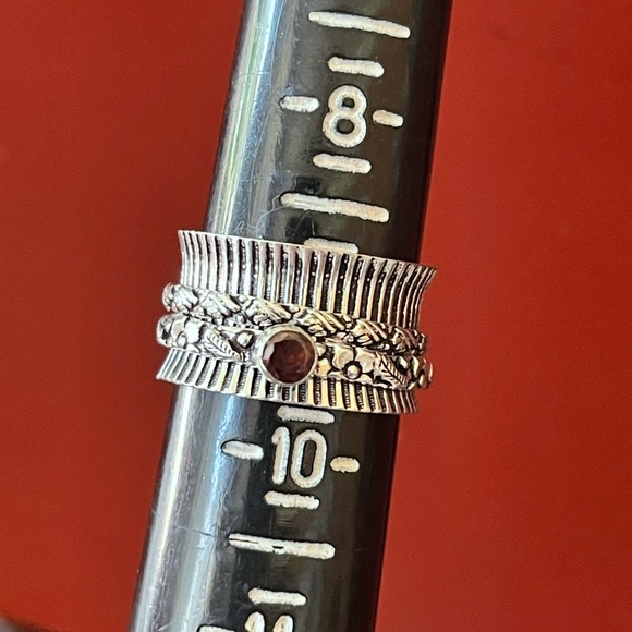 Silver meditation spinner rings with Gemstones - Picture 7 of 9